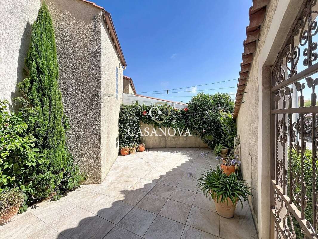 Villa avec vue mer à vendre à Marseillan Plage  Maison 5 chambres avec rooftop, garage, parkings et plages à pied - photo 7