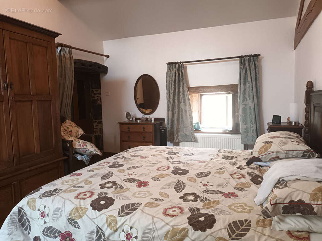 Maison 140m² à valence-en-poitou - photo 12