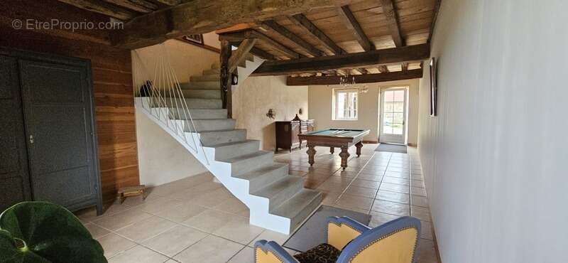 Maison à VIC-DE-CHASSENAY