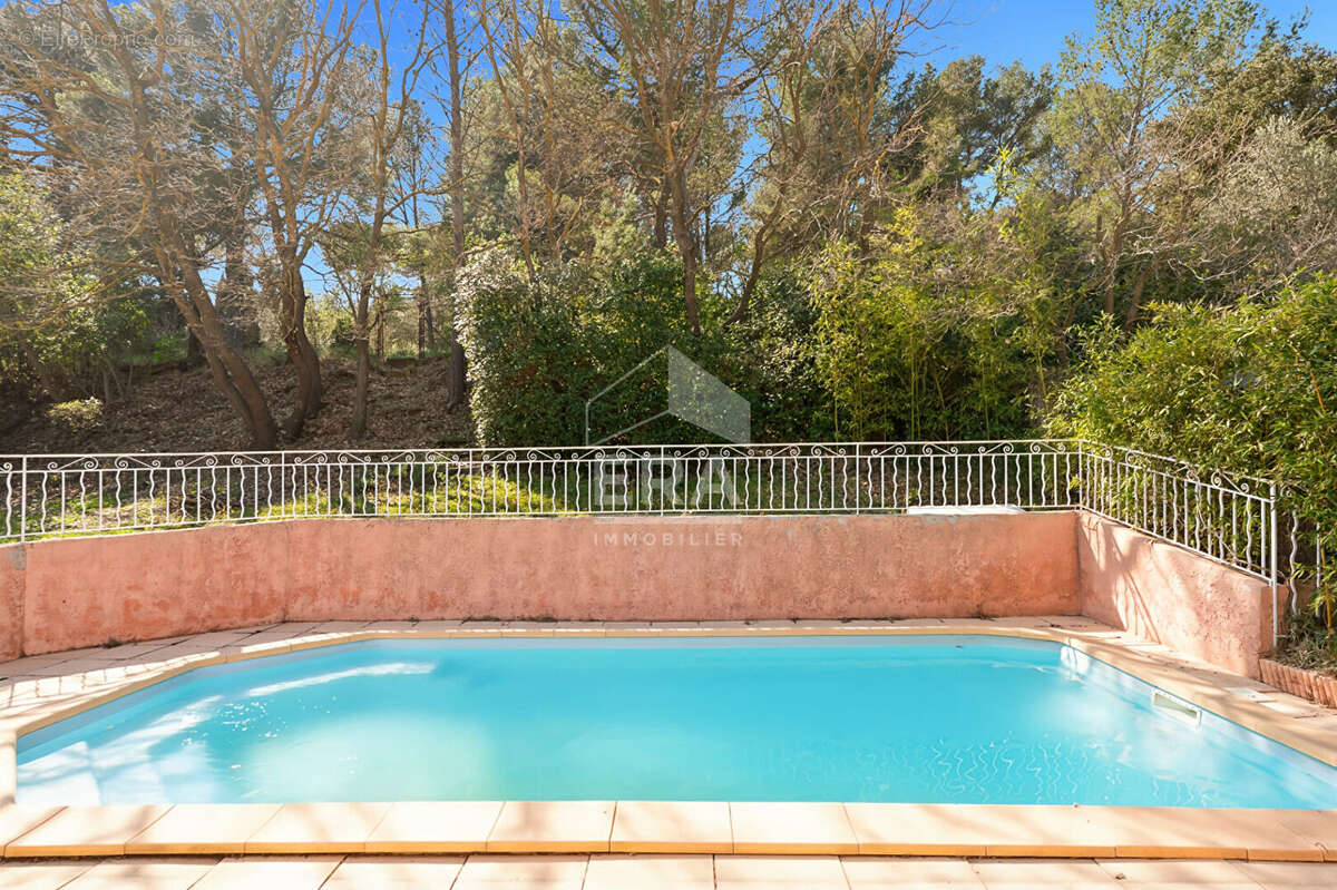 Maison à BOUC-BEL-AIR