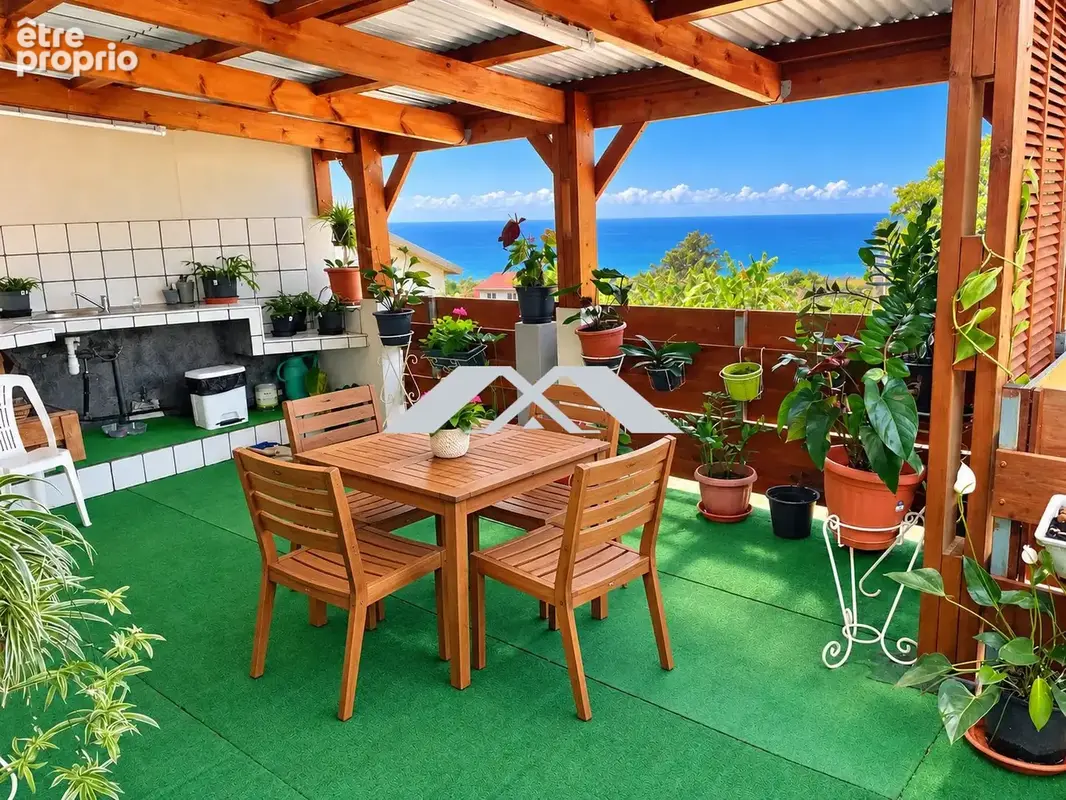 Maison 5 pièces 130 m² à vendre à Saint-Joseph (97480) - photo 2
