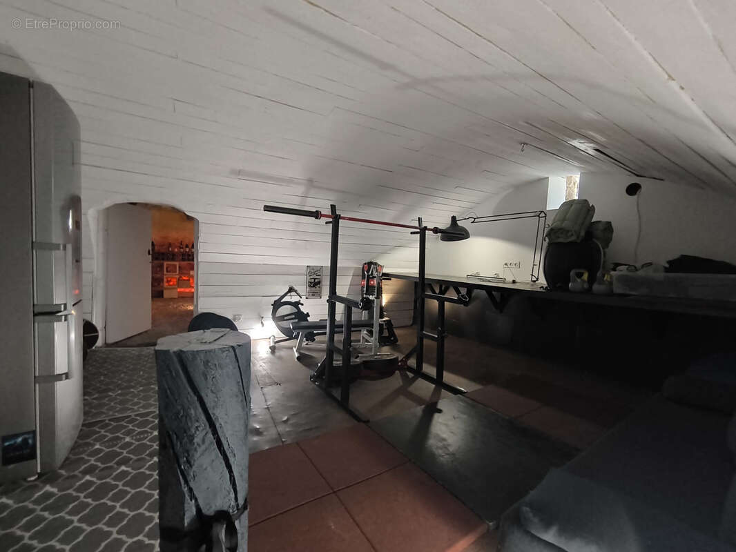 Mirmande. propriete en pierre de pays. renovee en totalite  223.72 m2. parc 1527m2 clos. piscine. dependances - photo 15