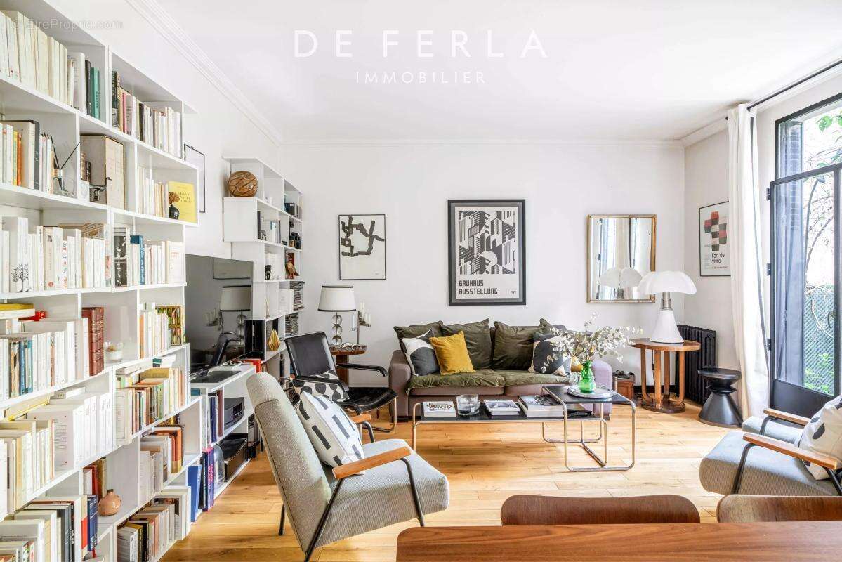 Appartement à PARIS-15E