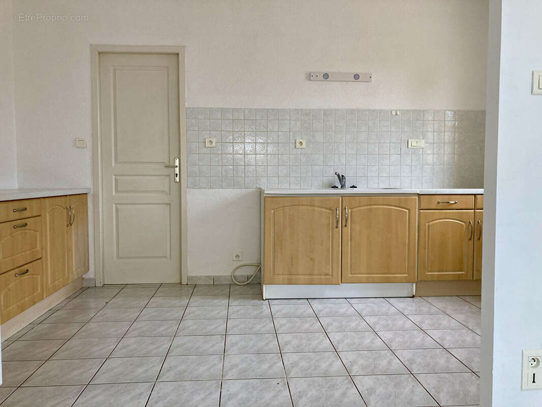 Maison 80 m² à Saint-Pompain  - photo 6