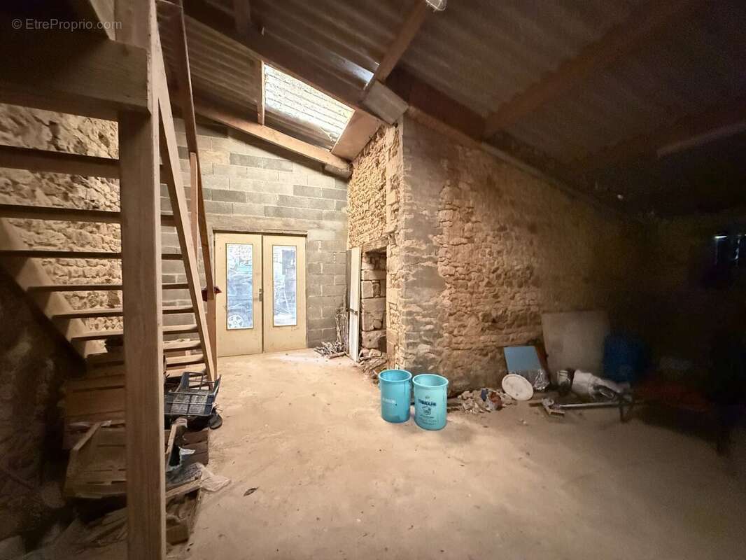 Maison à SAINT-MARTIN-DU-CLOCHER