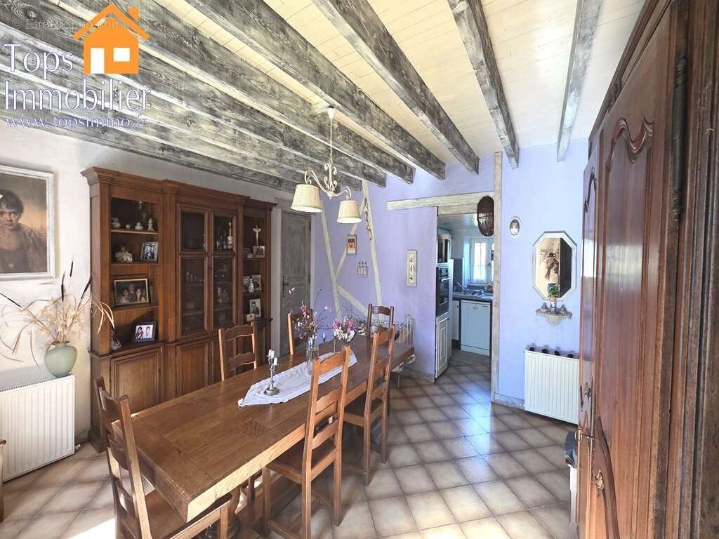 Maison à PRIVEZAC