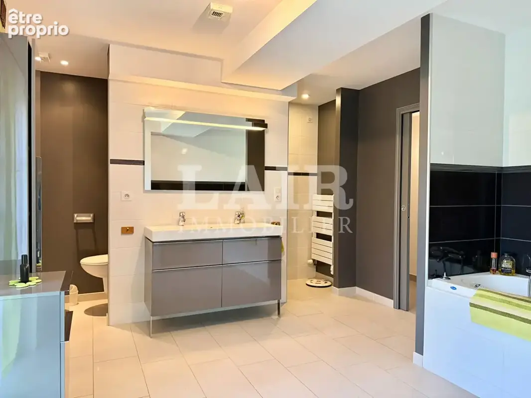 Belle propriété d'habitation et d'élevage sur 37 hectares - Réf 15603 - photo 8