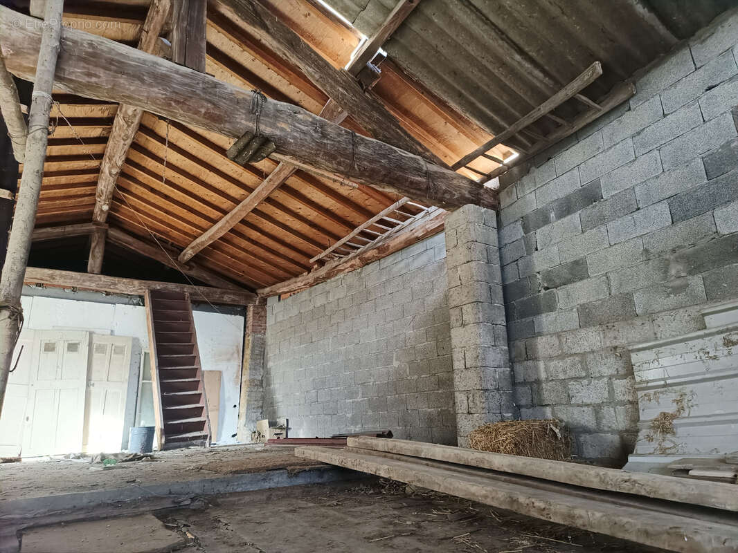 Maison à SAINT-SORLIN-EN-VALLOIRE