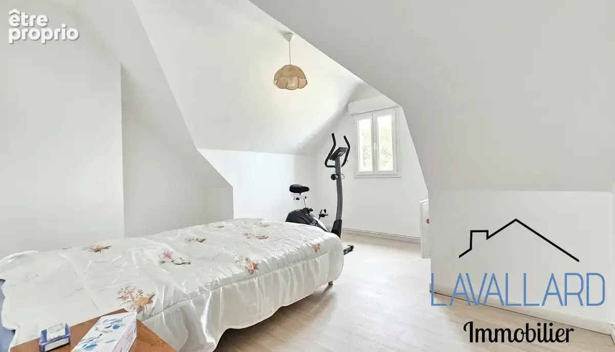 Maison 4 pièces 106 m² à vendre à Villers-Bocage (80260) - photo 6