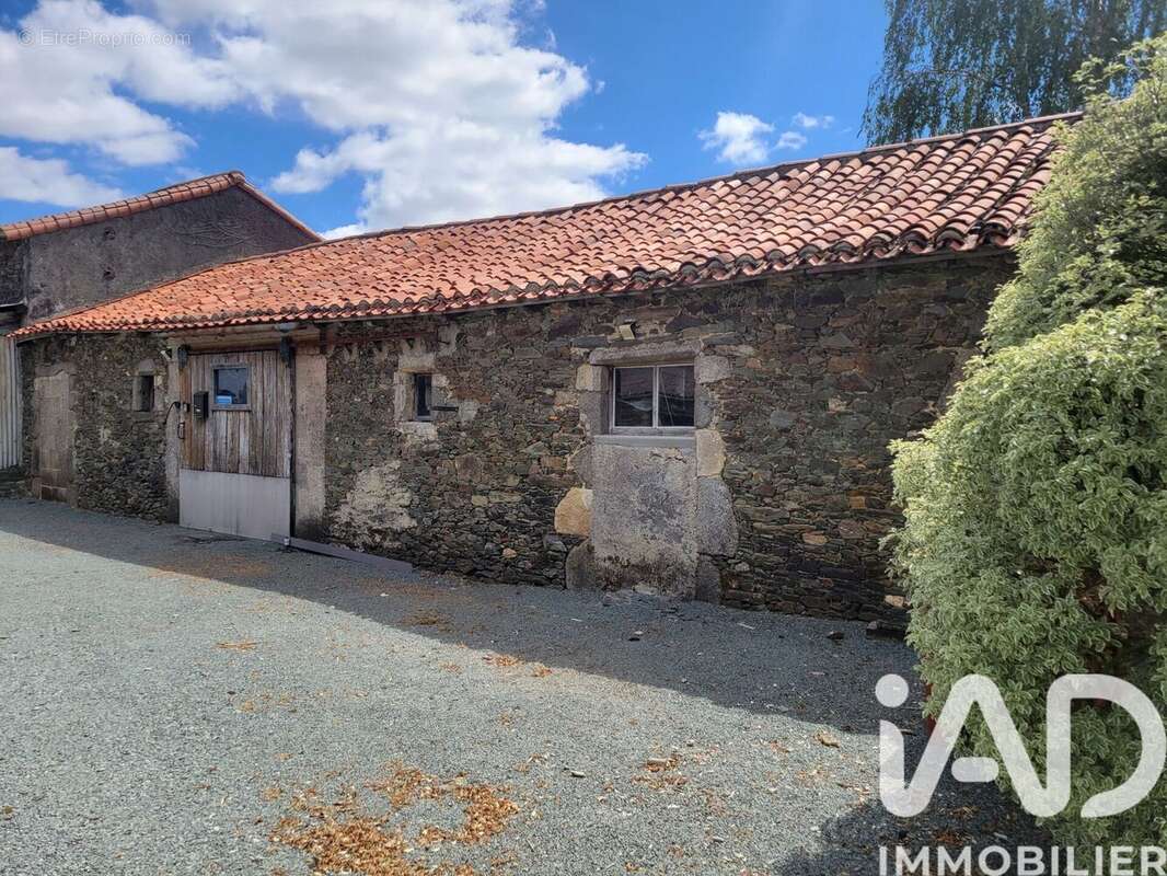 Photo 2 - Appartement à REAUMUR