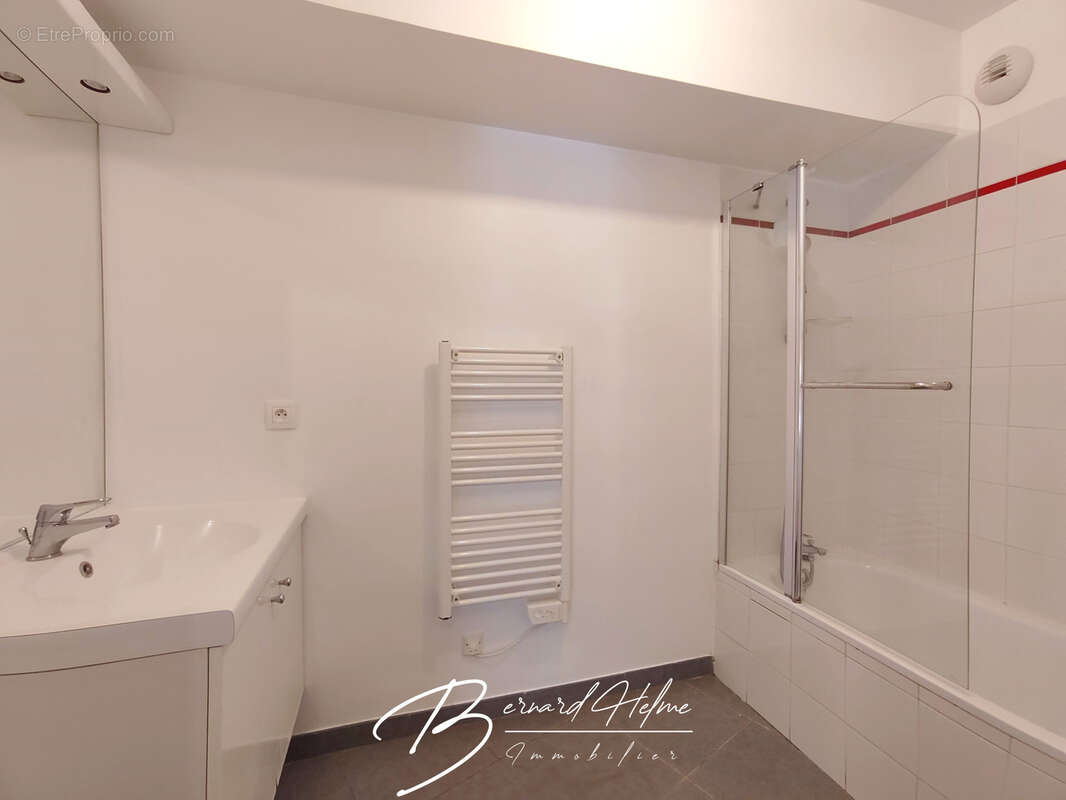 Appartement à MARSEILLE-9E