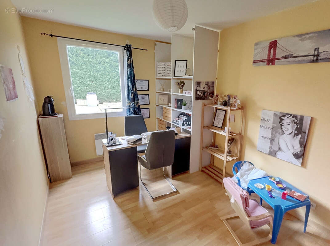 Maison à LESCOUT