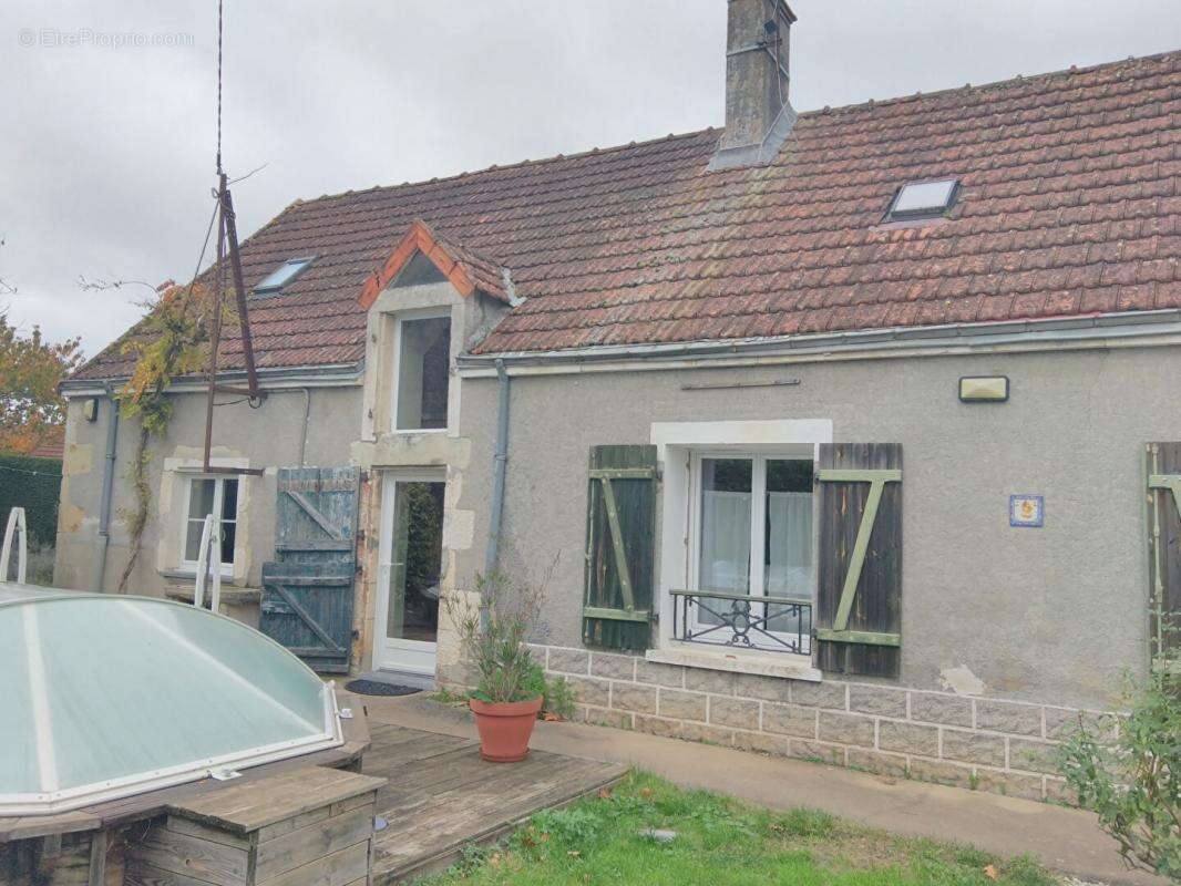 Maison à THEVET-SAINT-JULIEN