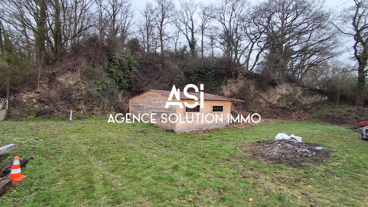 Maison à SAINT-GEORGES-LE-GAULTIER