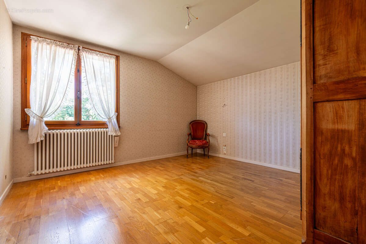 Maison à POISY