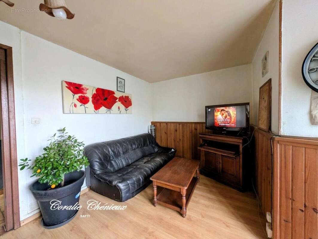 Photo 9 - Maison à YDES