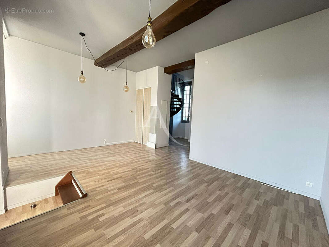 Appartement à LE CELLIER