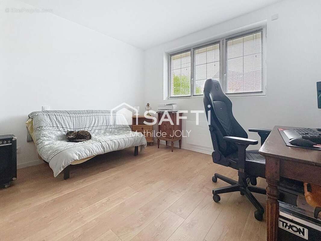 Photo 5