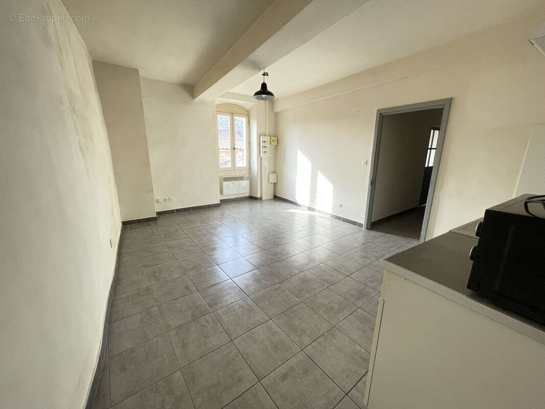 Appartement à CLARENSAC