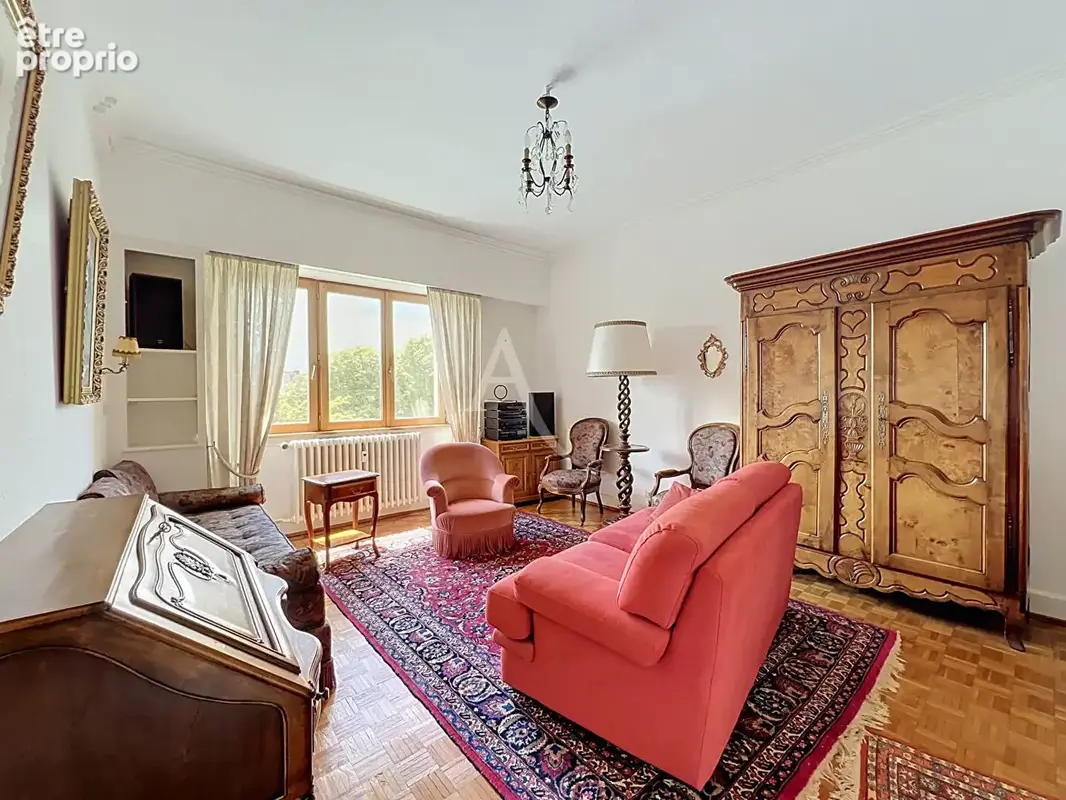 Appartement de caractère 105 m² - Double réception - Balcon - Boulevard d'Anvers - photo 2