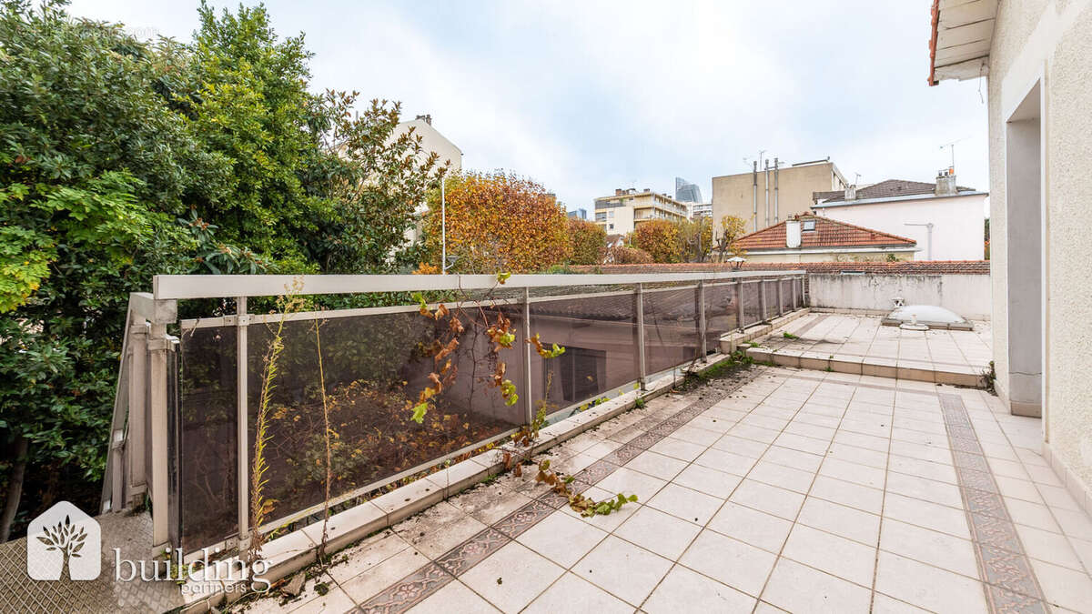 Maison à COURBEVOIE