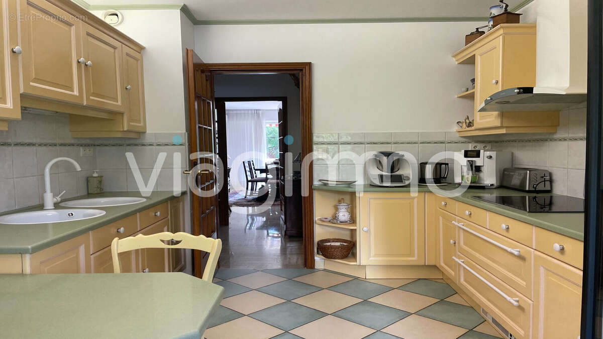 Appartement Marseille 2 pièce(s) 65.75 m2 - photo 4