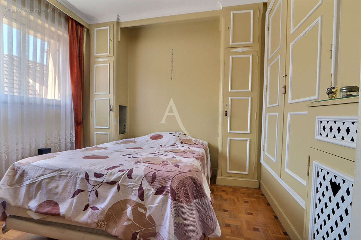 Appartement à AUBERVILLIERS