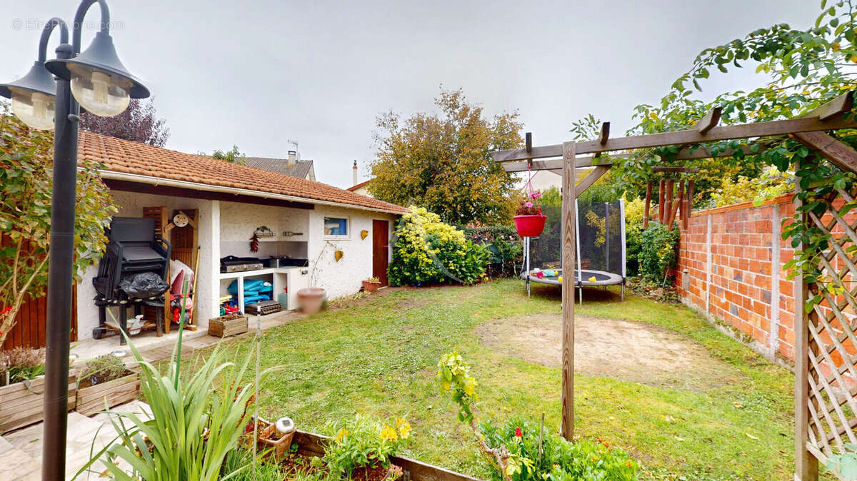 Maison à CLICHY-SOUS-BOIS