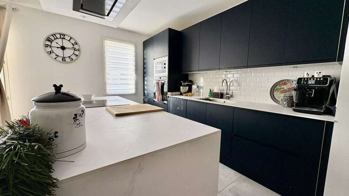 Appartement à MAGNY-LE-HONGRE