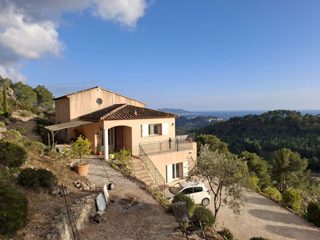 Maison à LA CADIERE-D'AZUR