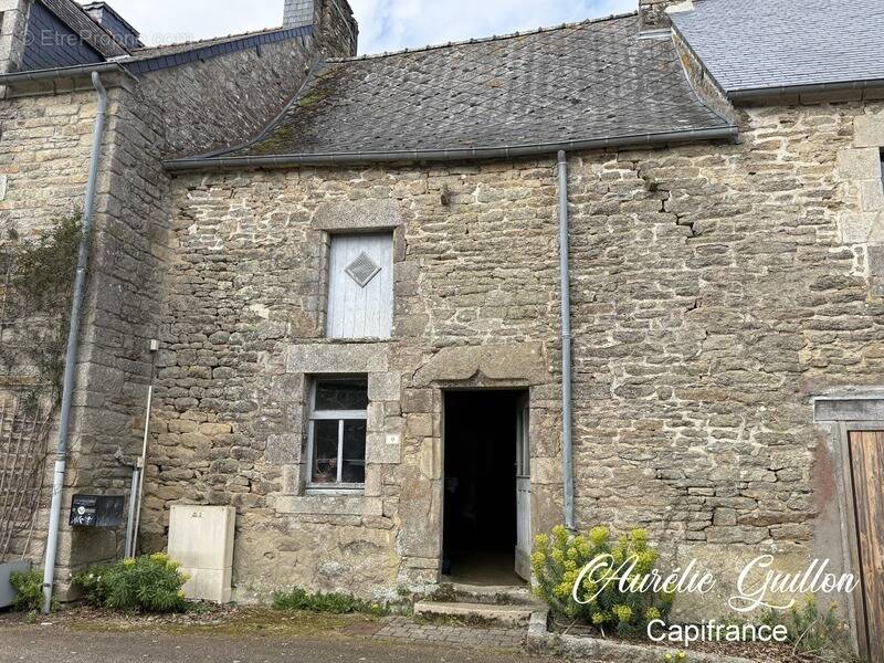 Maison à SAINT-SERVANT