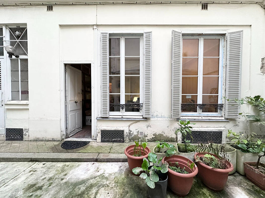 Appartement à PARIS-18E