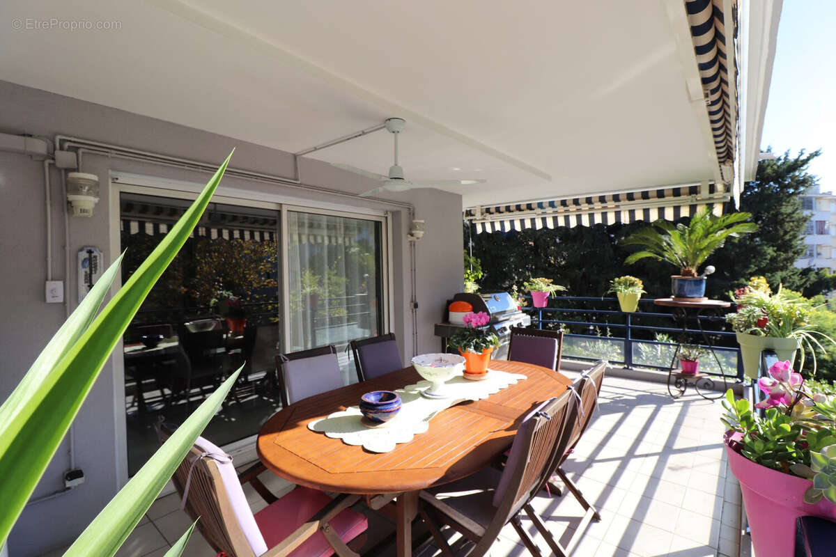Appartement à CANNES
