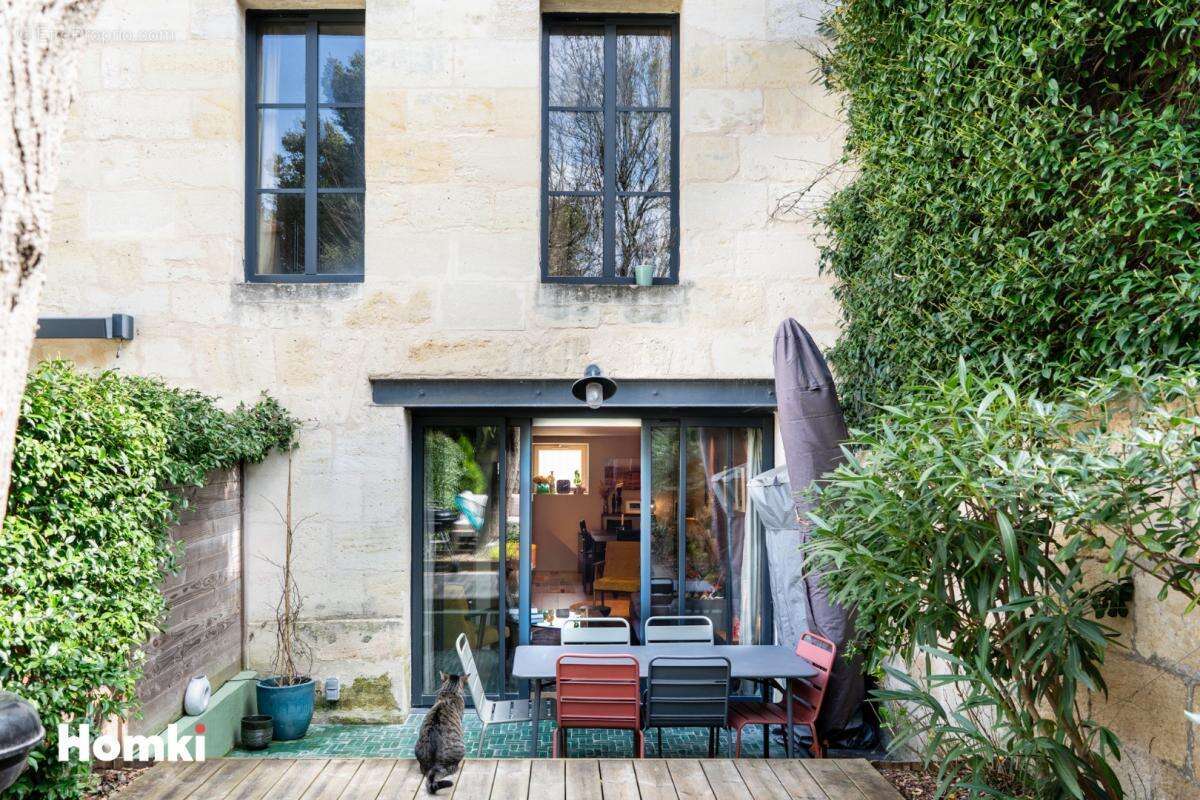 Appartement à BORDEAUX