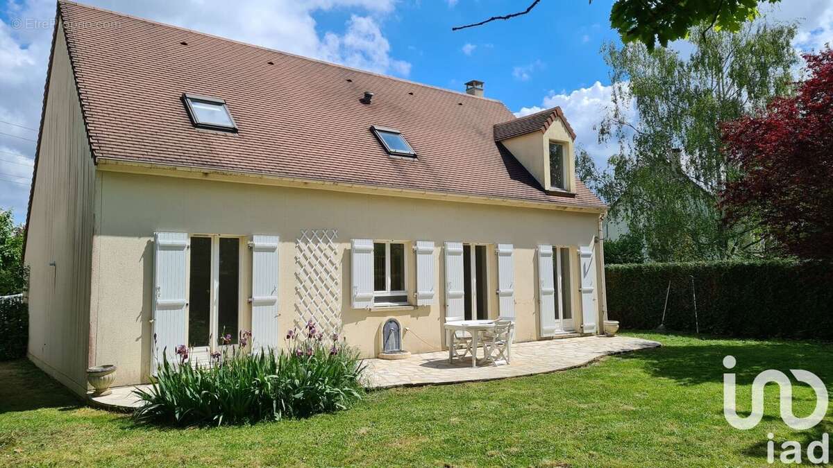 Photo 2 - Maison à SAINT-REMY-LES-CHEVREUSE