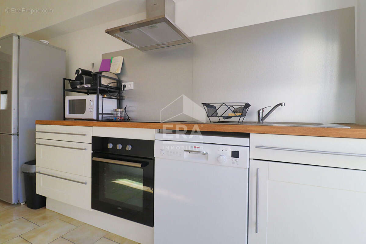 Appartement à MARSEILLE-3E