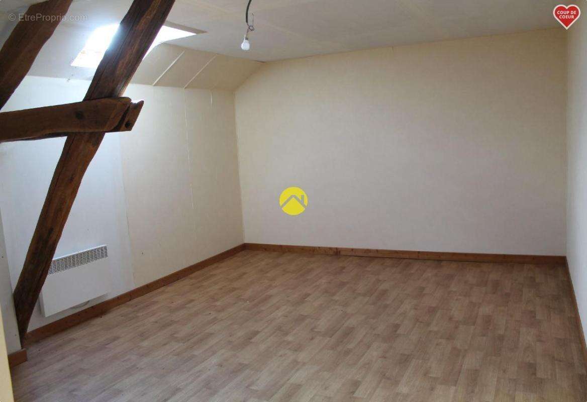 Maison à NERIS-LES-BAINS