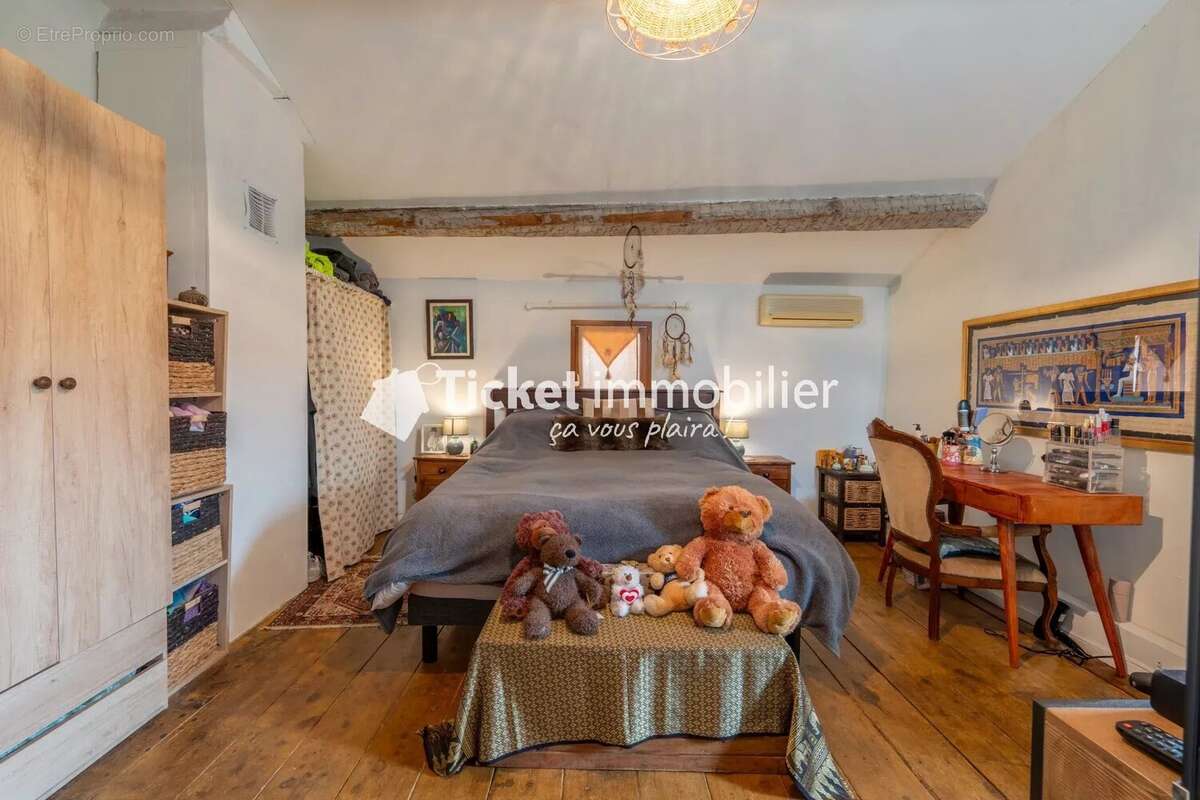 Maison à CUXAC-D&#039;AUDE