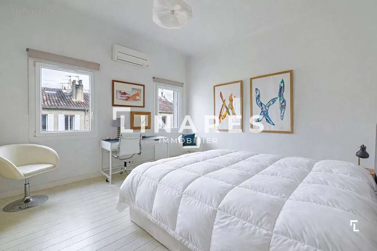 Appartement à MARSEILLE-6E