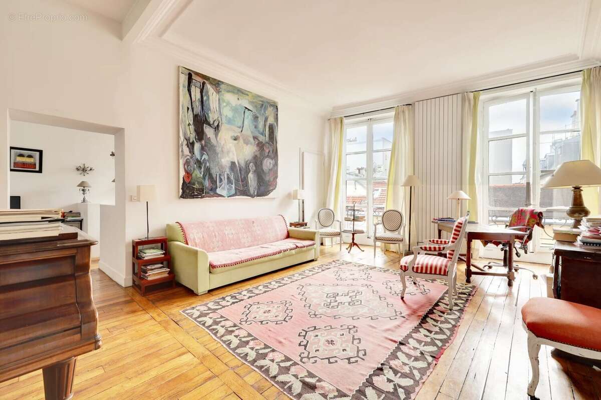 Appartement à PARIS-4E