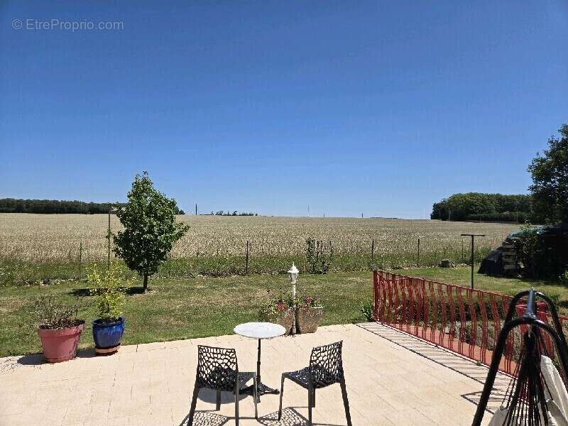 Maison à NONANCOURT