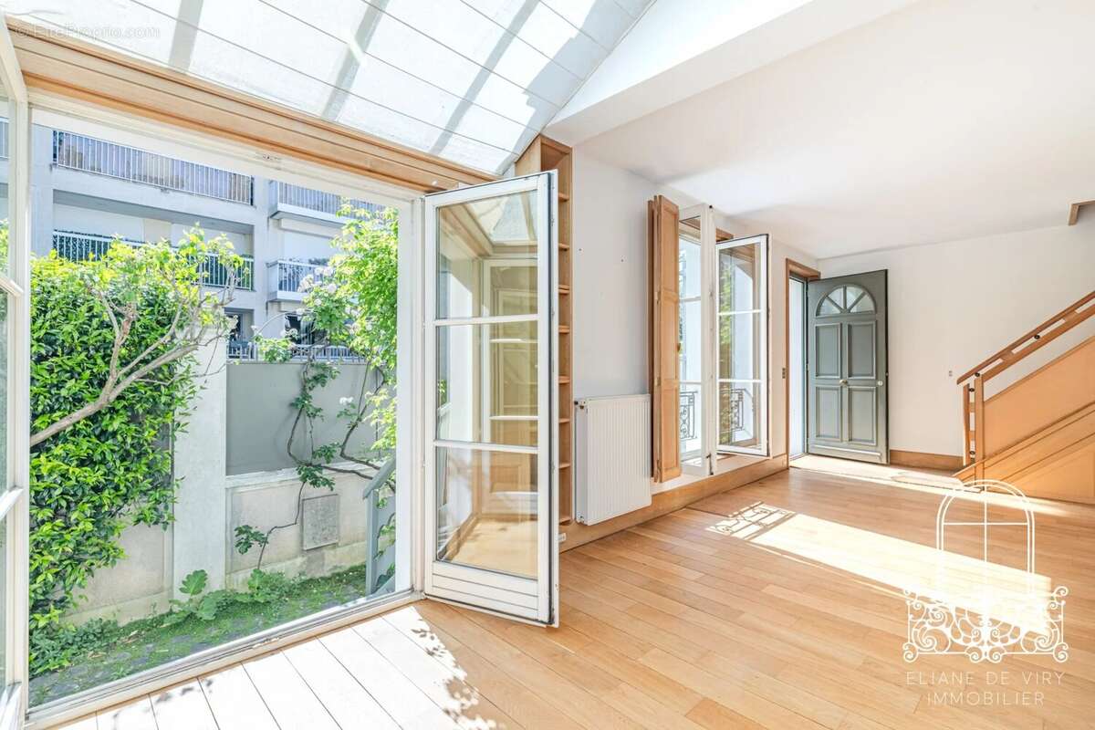 Maison à PARIS-16E