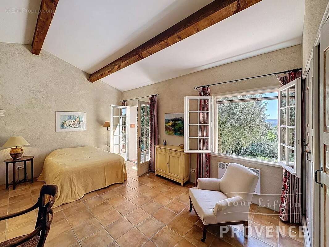 Maison à SAINT-ANTONIN-DU-VAR