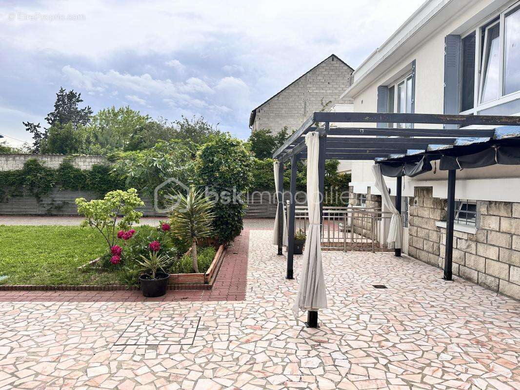 Maison à EPINAY-SUR-SEINE