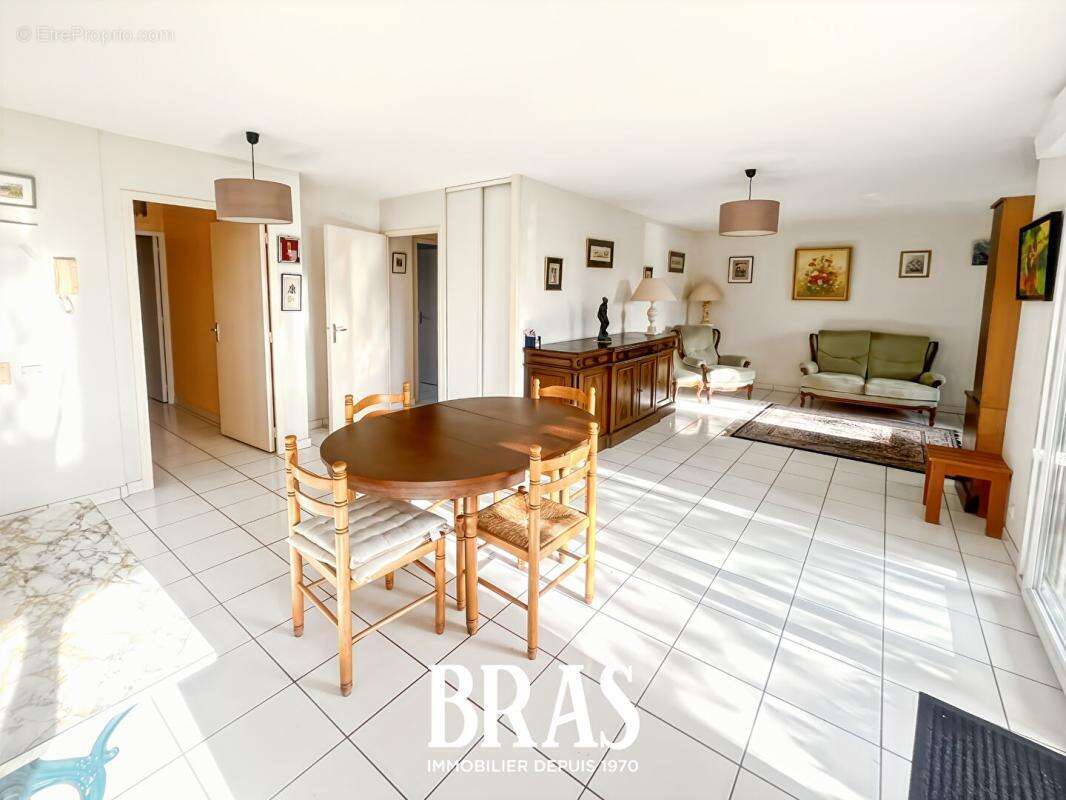 Appartement à LE POULIGUEN