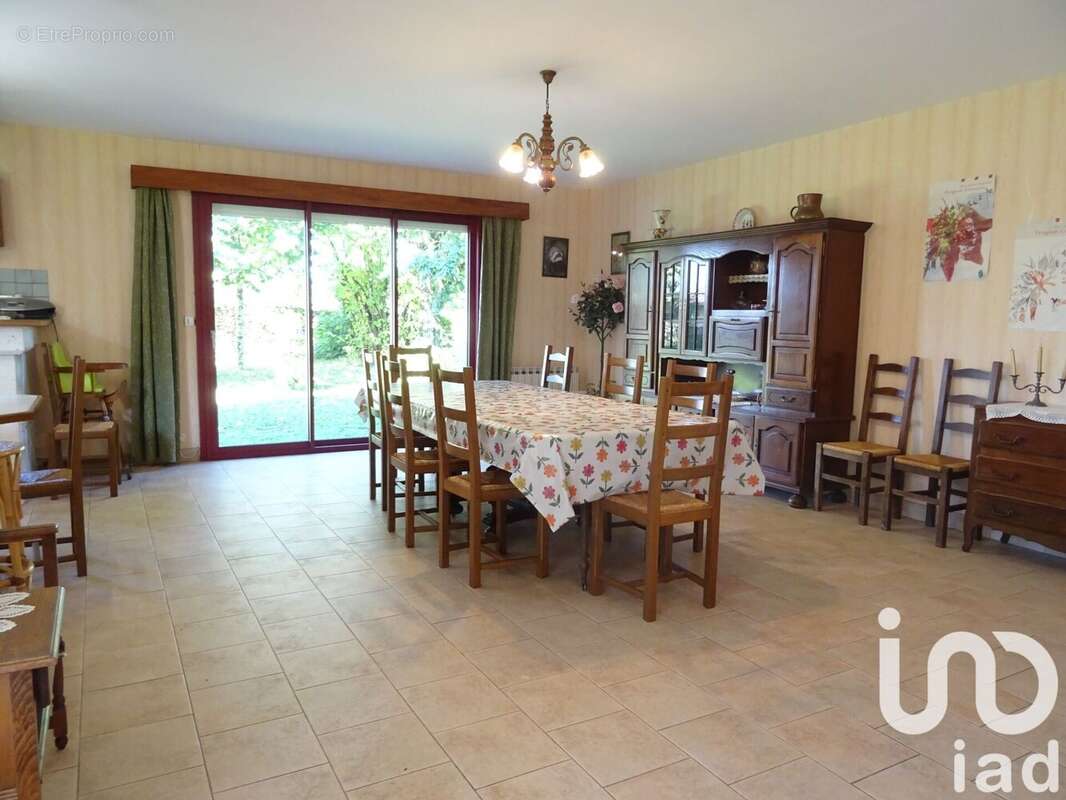 Photo 3 - Maison à SAINTE-CROIX-DE-MAREUIL