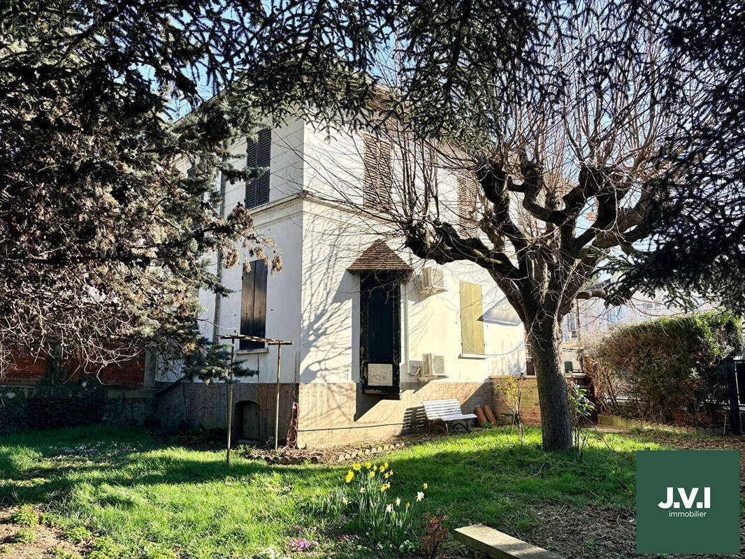 Maison à MONTMORENCY