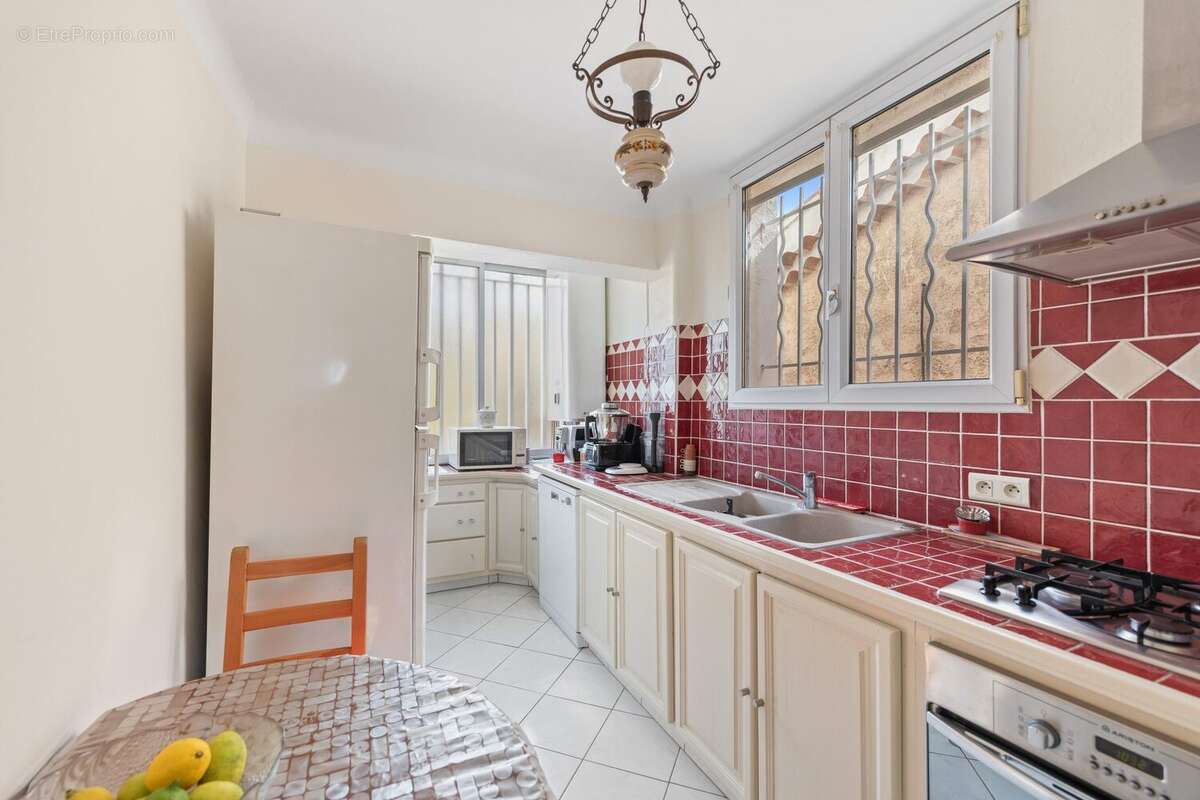 Appartement 56 m² à Toulon  - photo 3