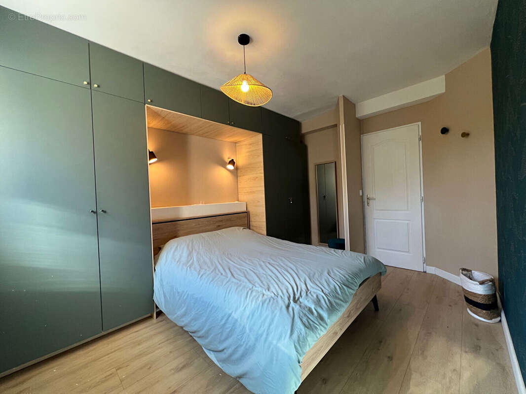 Maison à SERRES-CASTET