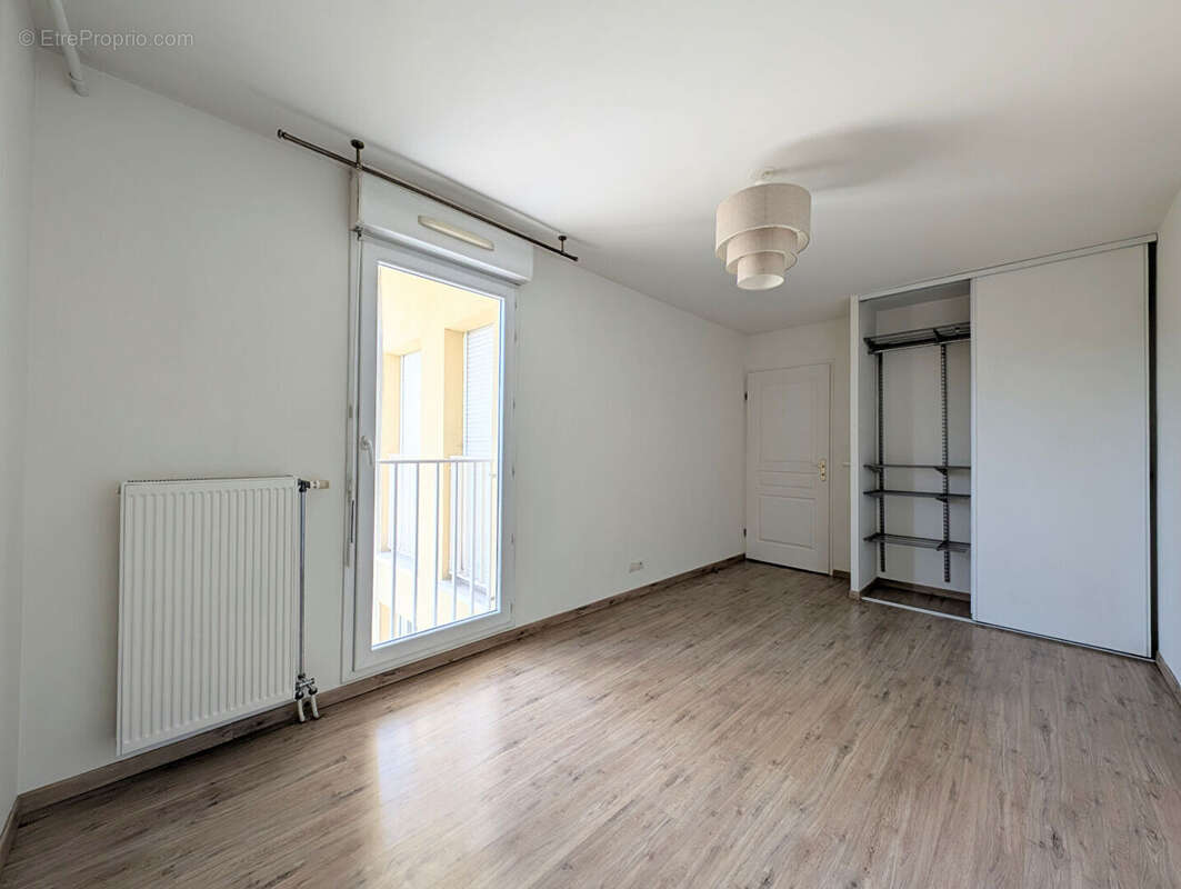 T3 en duplex -  Grande terrasse - Box - Gennevilliers - photo 6